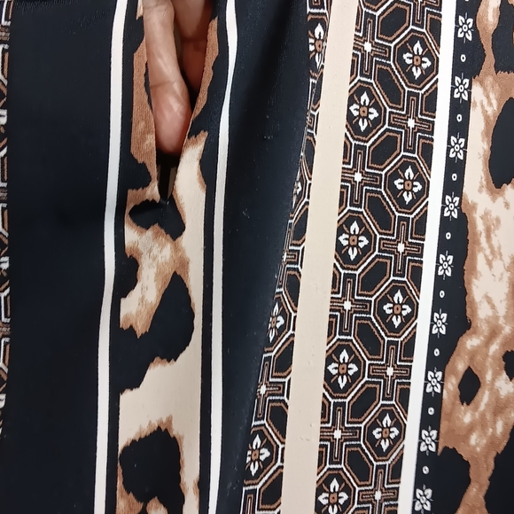 ALFANI Animal Print Peep Hole Jeweled Tunic Top 3/4 Bell Sleeves Large - Picture 2 of 8